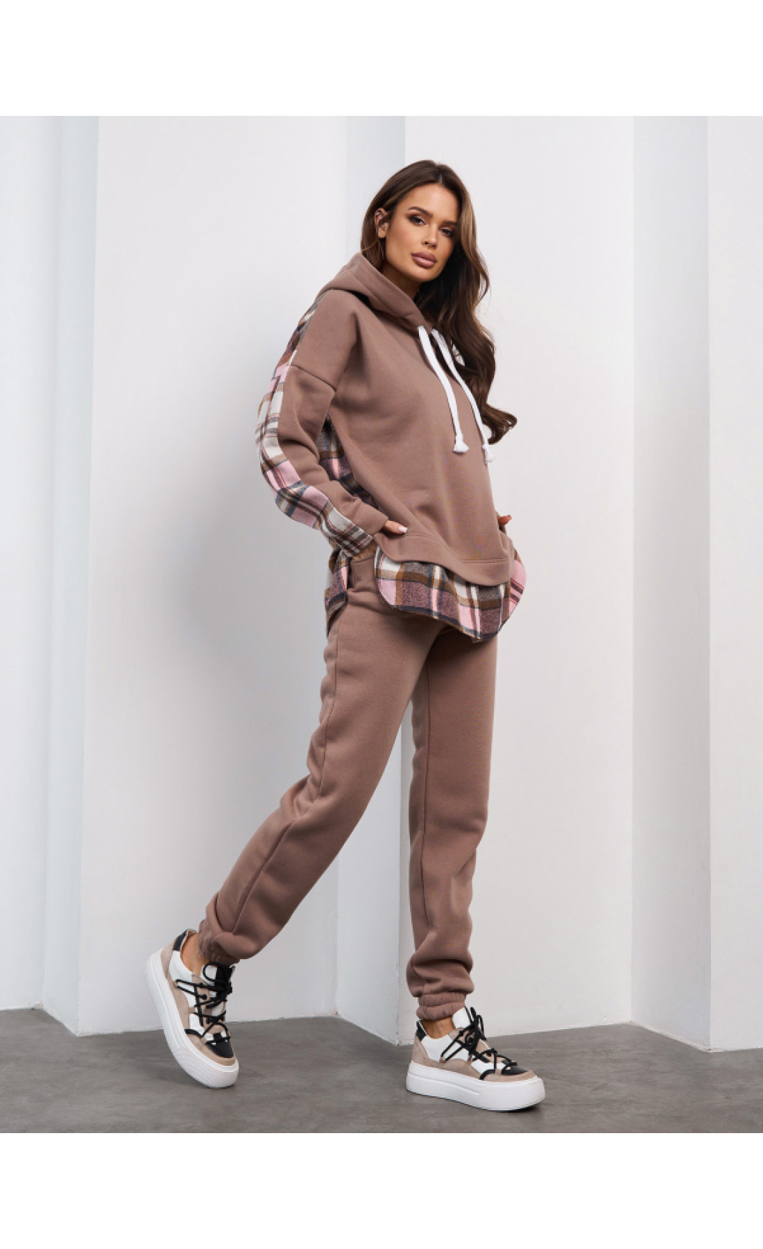 Жіночі спортивні костюми Issp