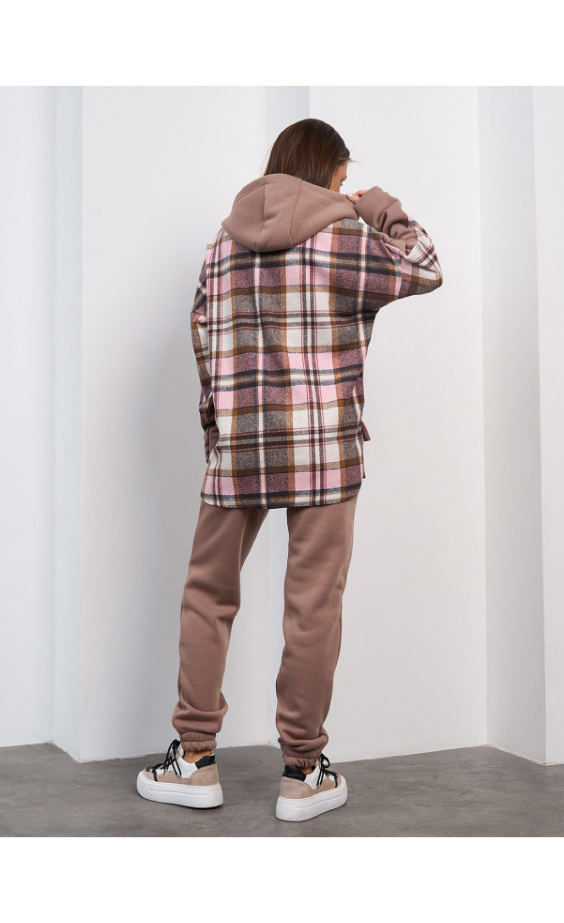 Жіночі спортивні костюми Issp