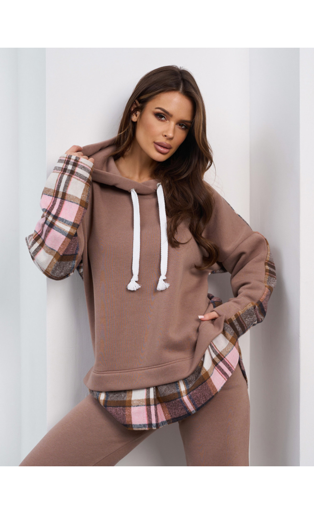 Жіночі спортивні костюми Issp