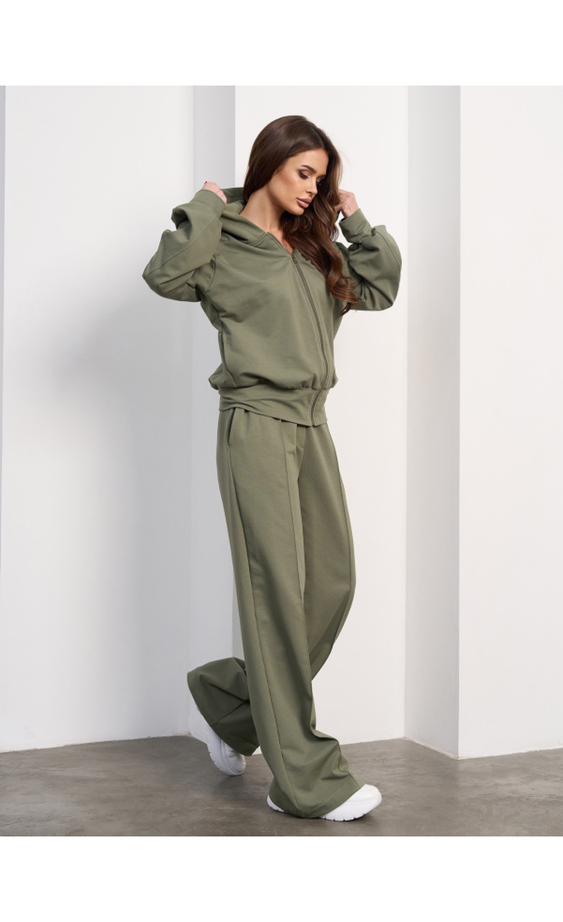 Жіночі спортивні костюми Issp