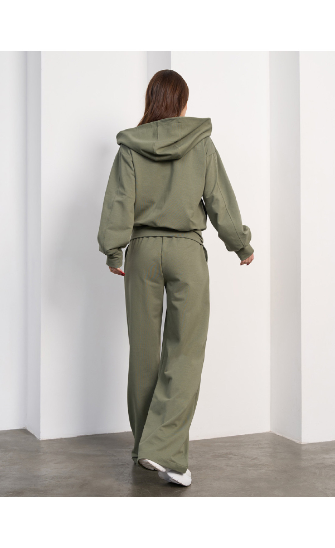 Жіночі спортивні костюми Issp