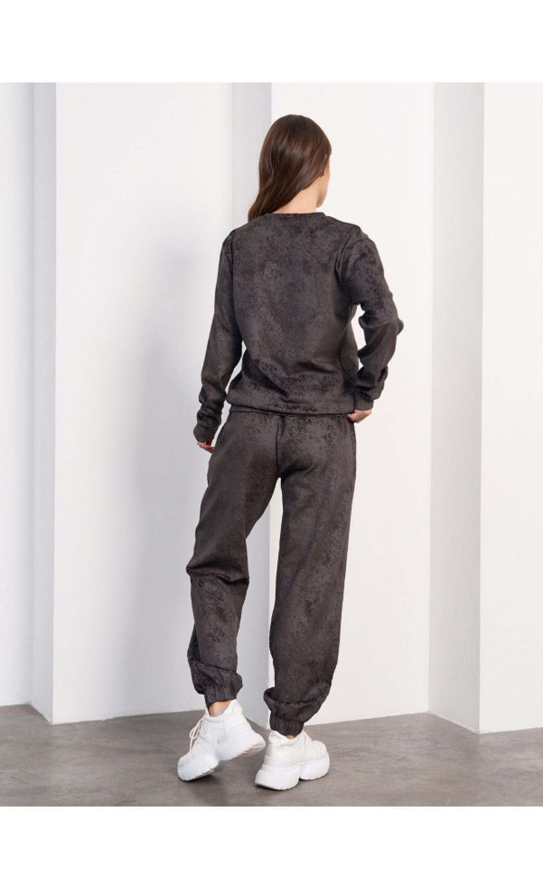 Жіночі спортивні костюми Issp