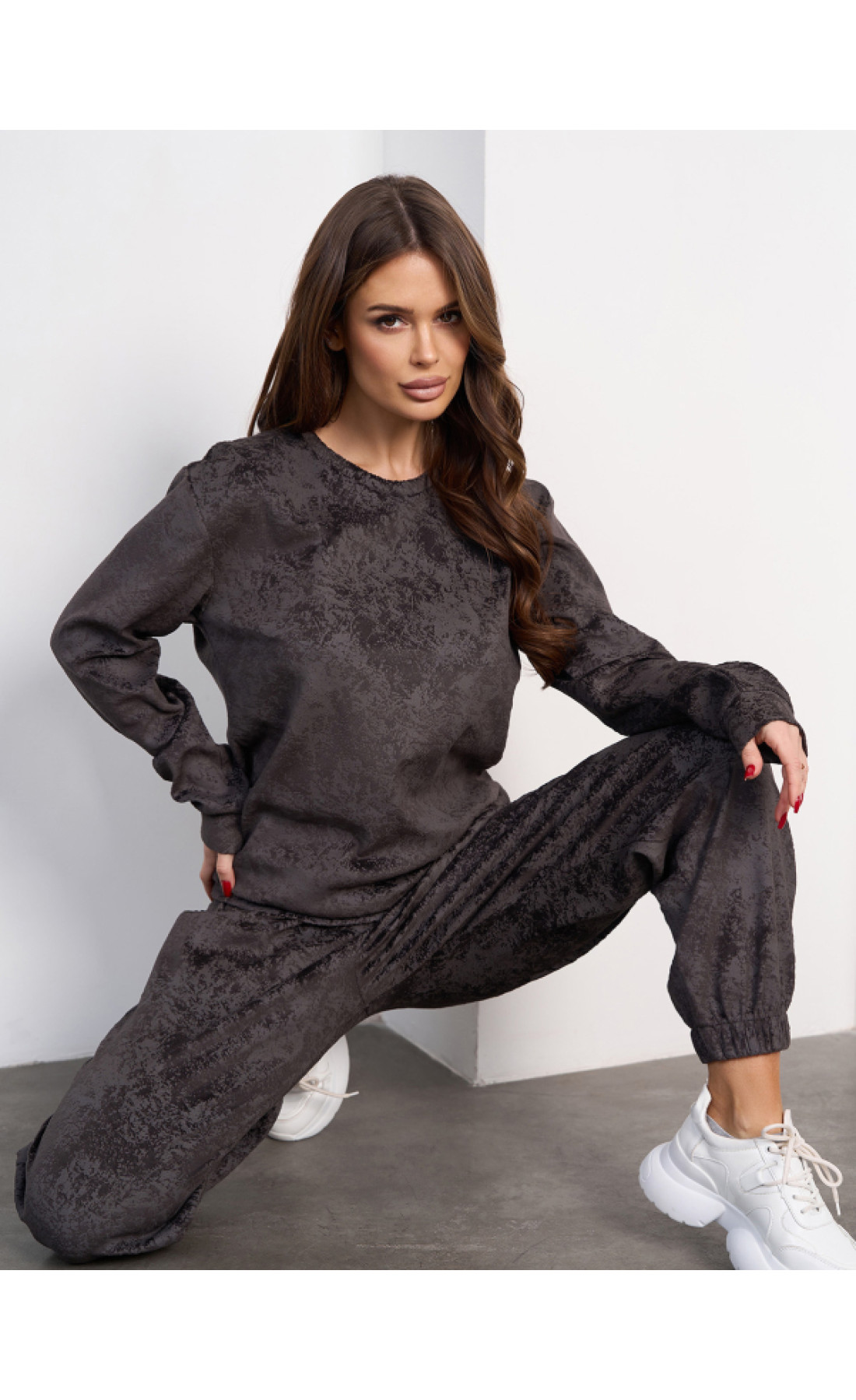 Жіночі спортивні костюми Issp