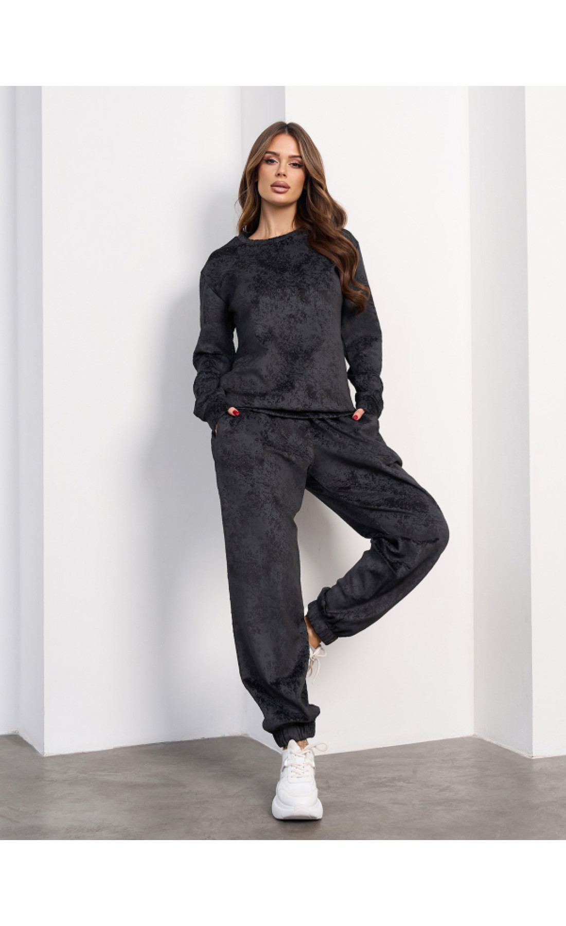 Жіночі спортивні костюми Issp