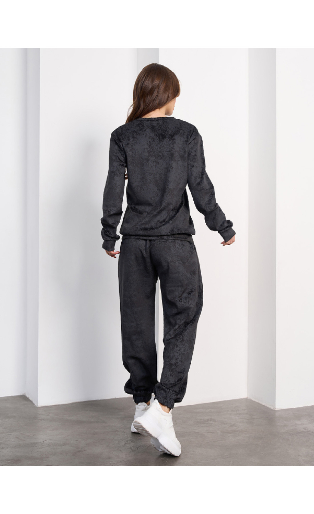 Жіночі спортивні костюми Issp