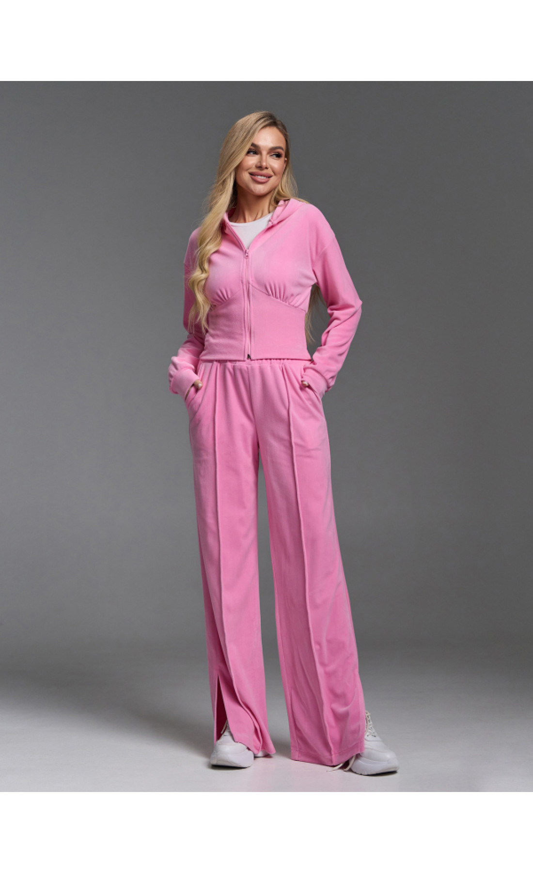 Жіночі спортивні костюми Issp