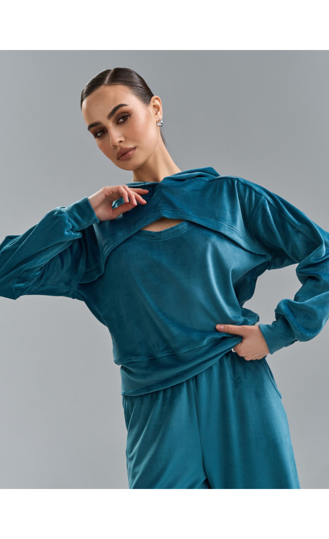 Жіночі спортивні костюми Issp