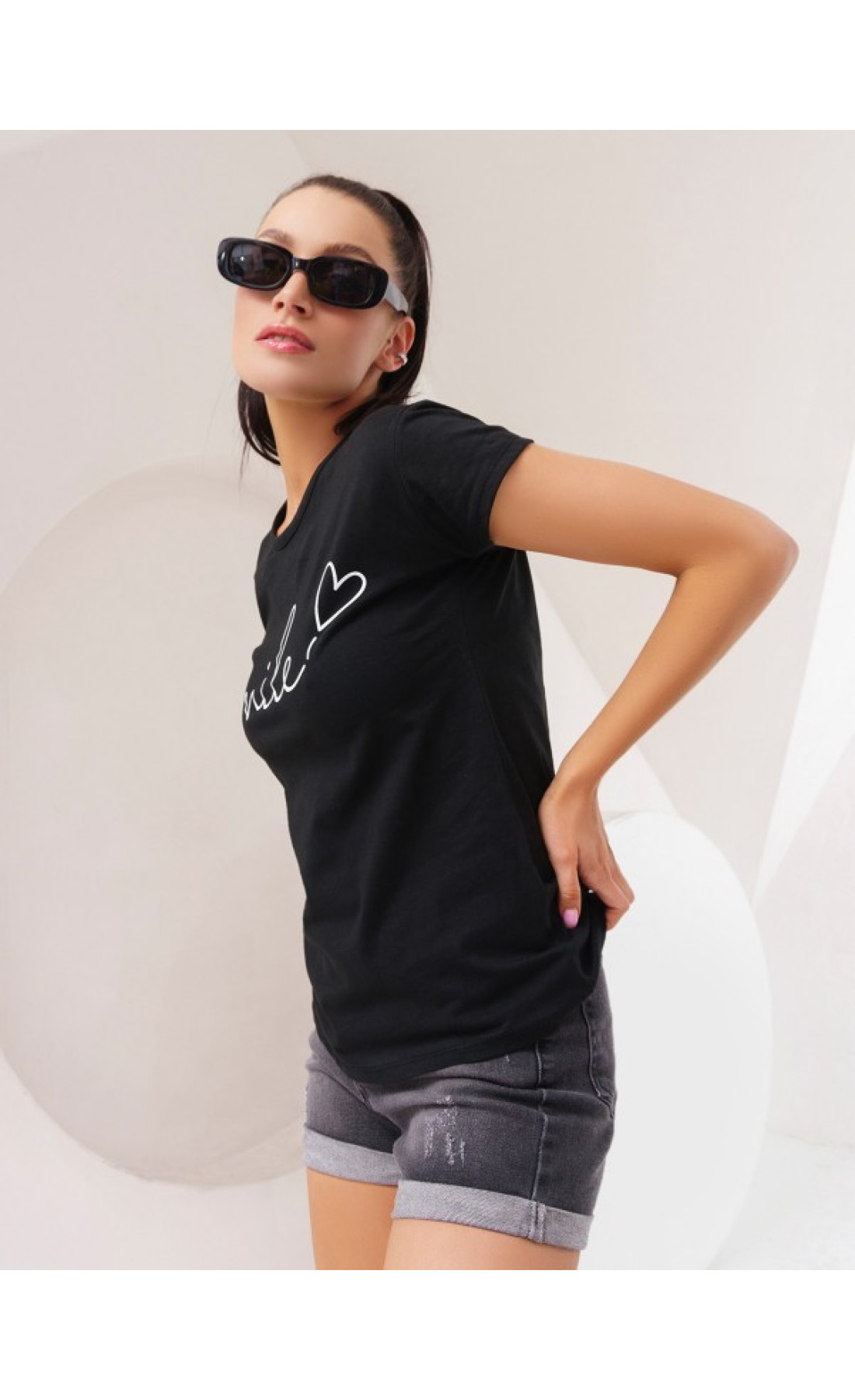 Жіноча футболка Issp