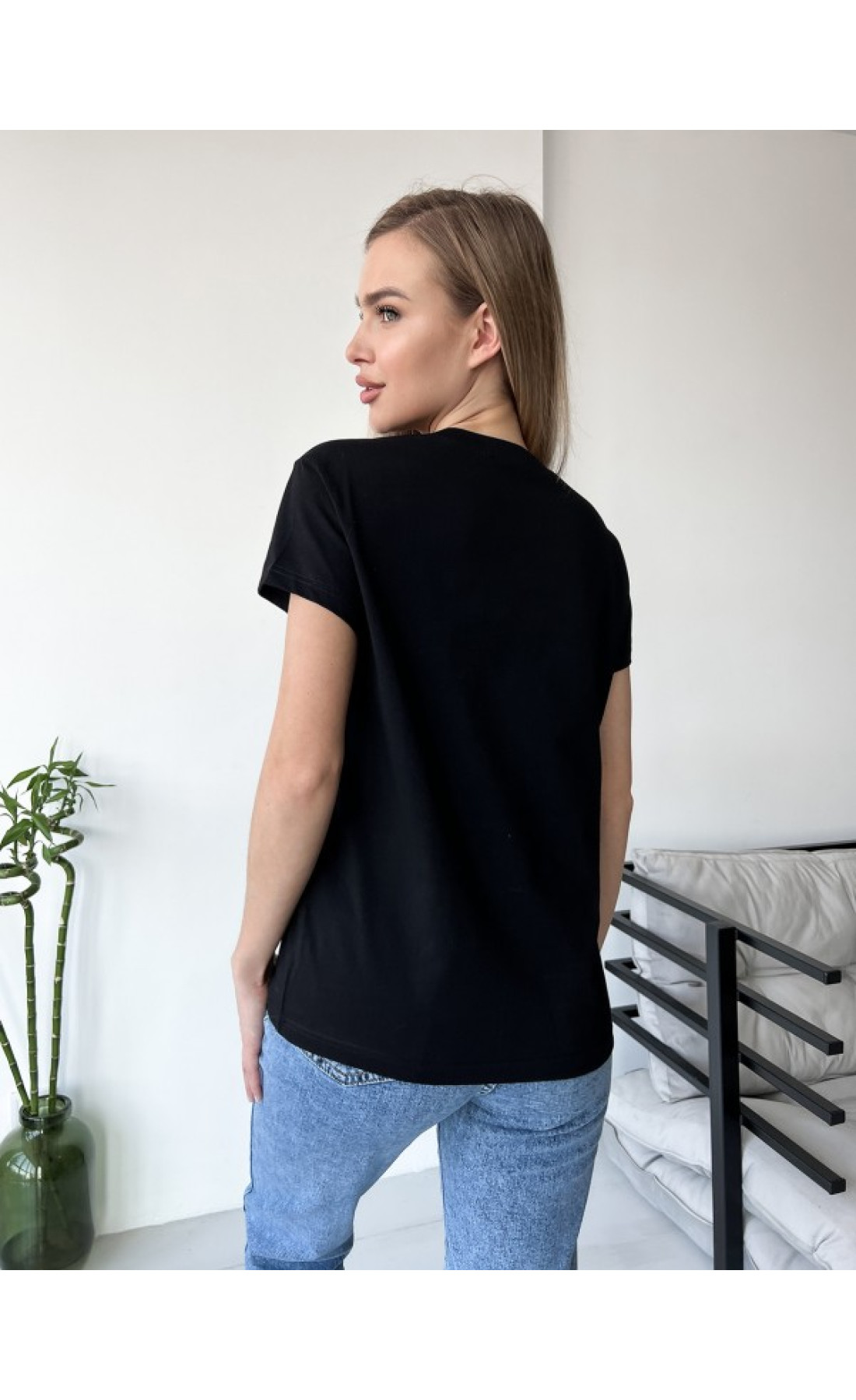 Жіноча футболка Issp