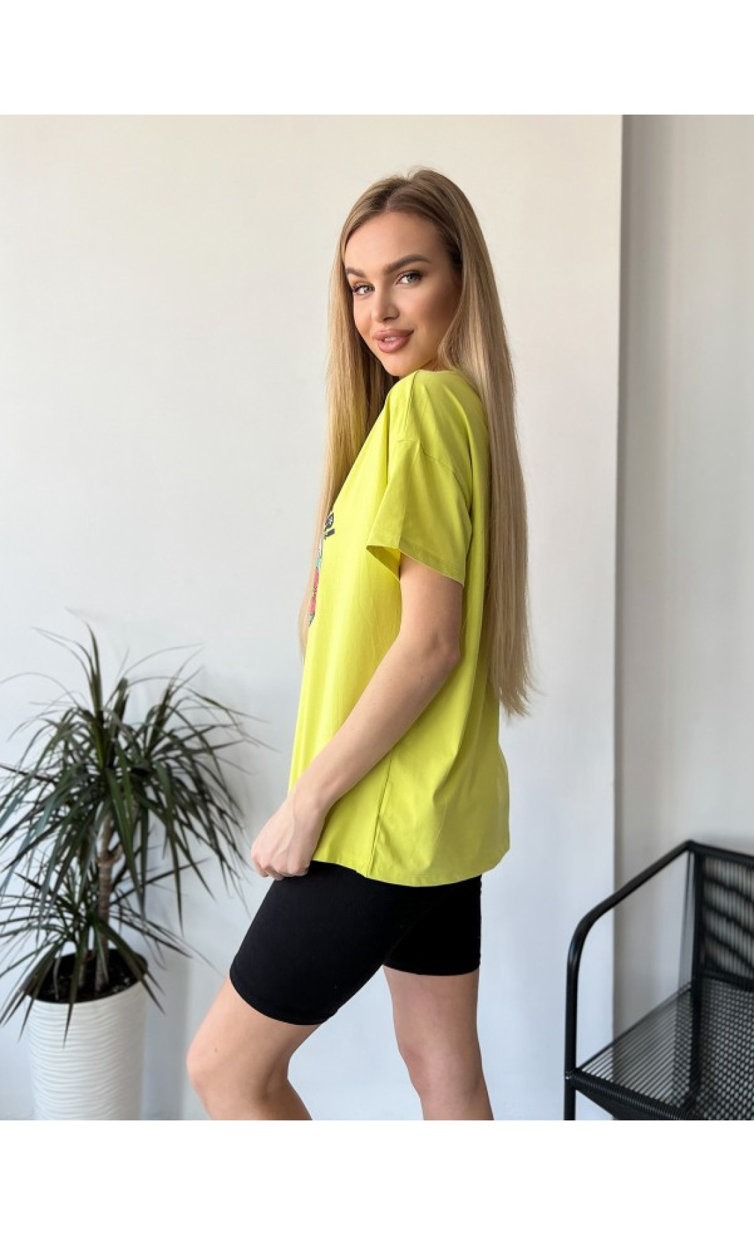 Жіноча футболка Issp