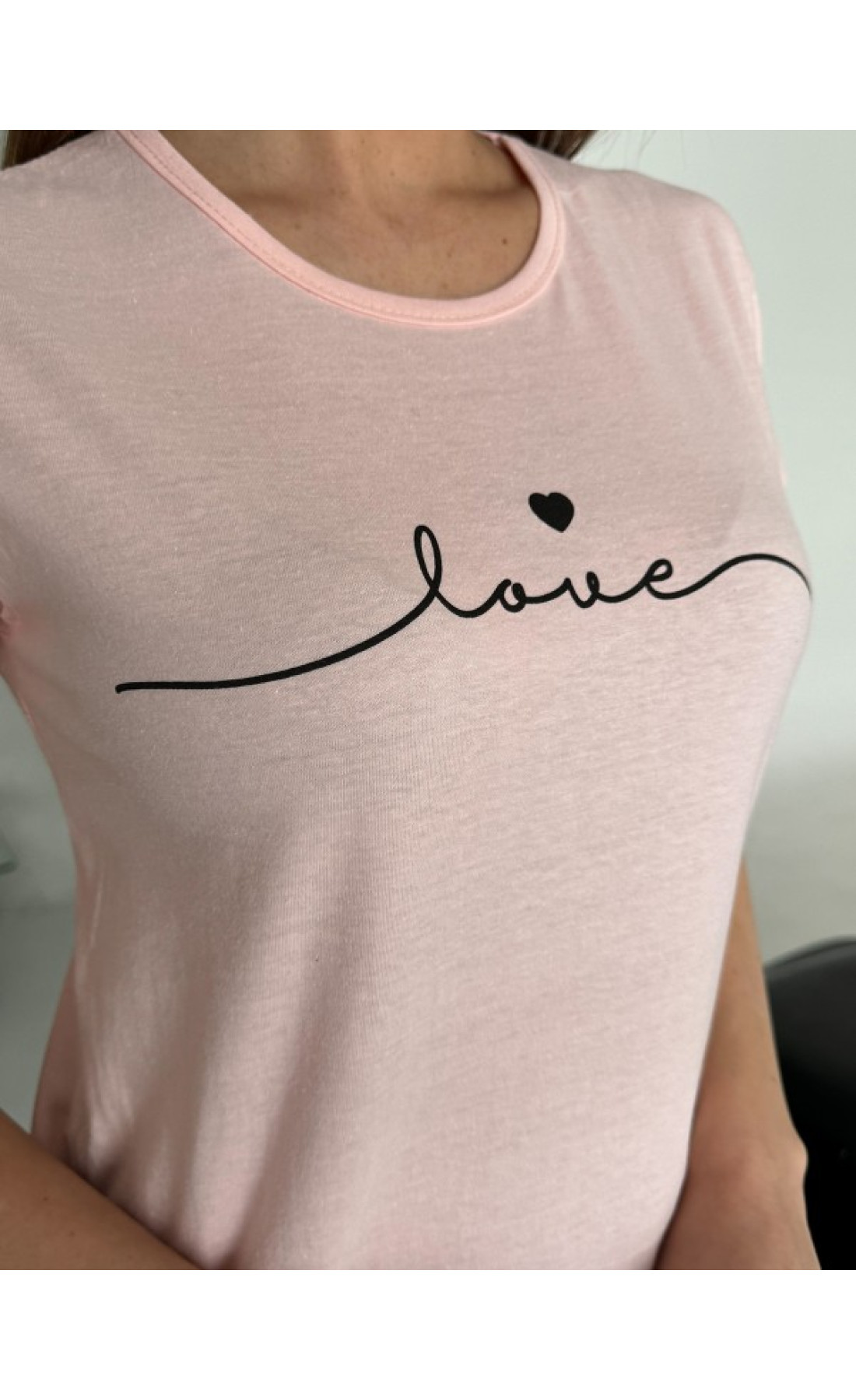 Жіноча футболка Issp