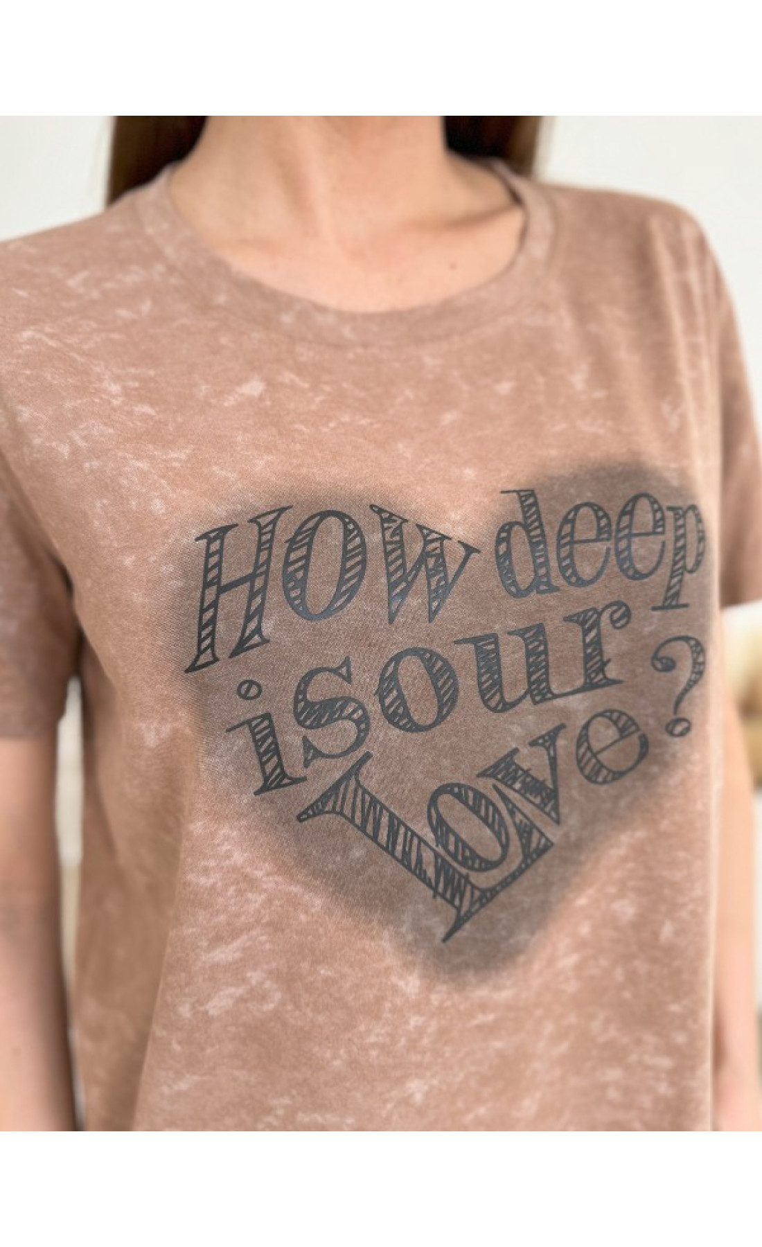 Жіноча футболка Issp