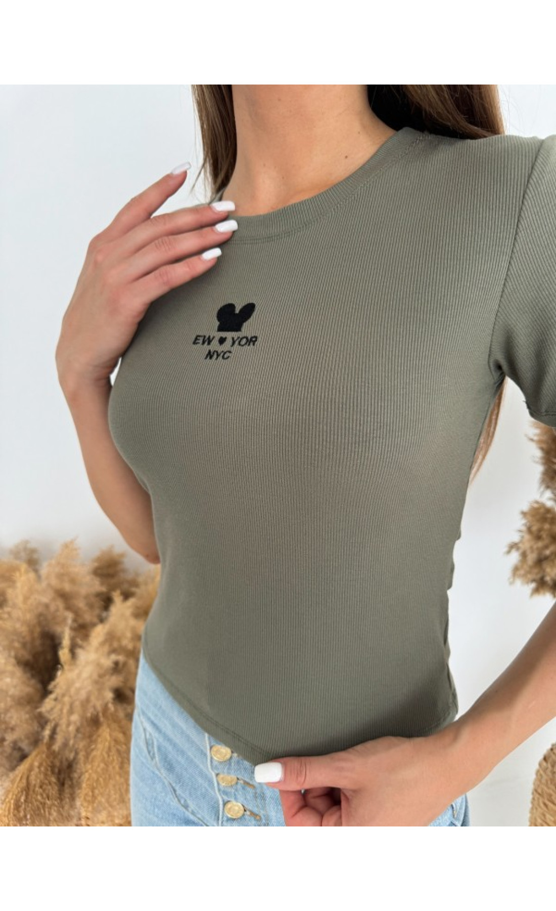 Жіноча футболка Issp