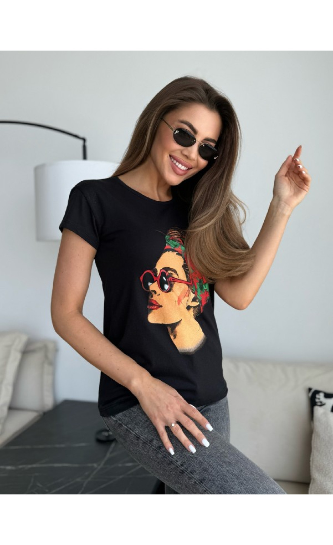 Жіноча футболка Issp