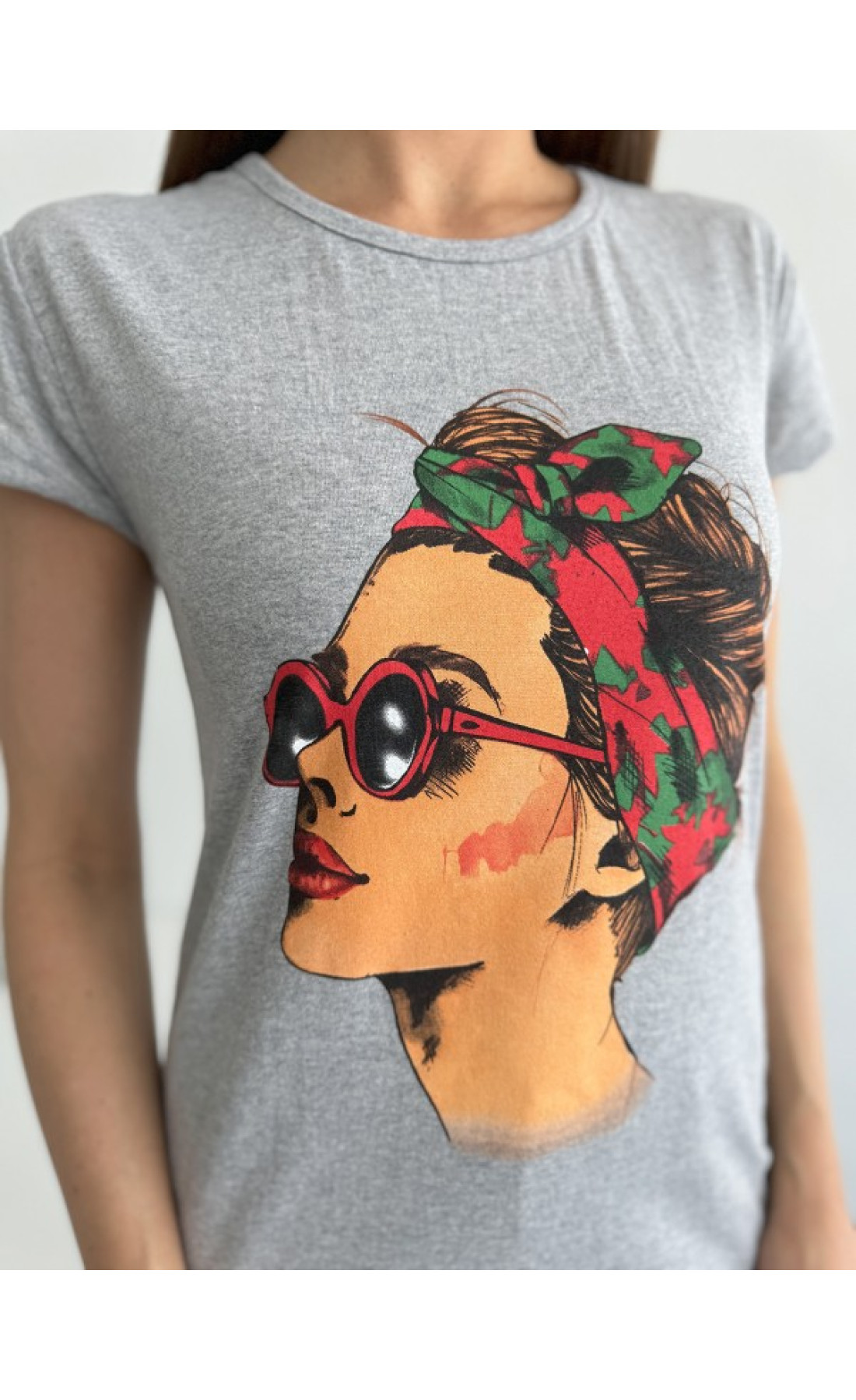 Жіноча футболка Issp