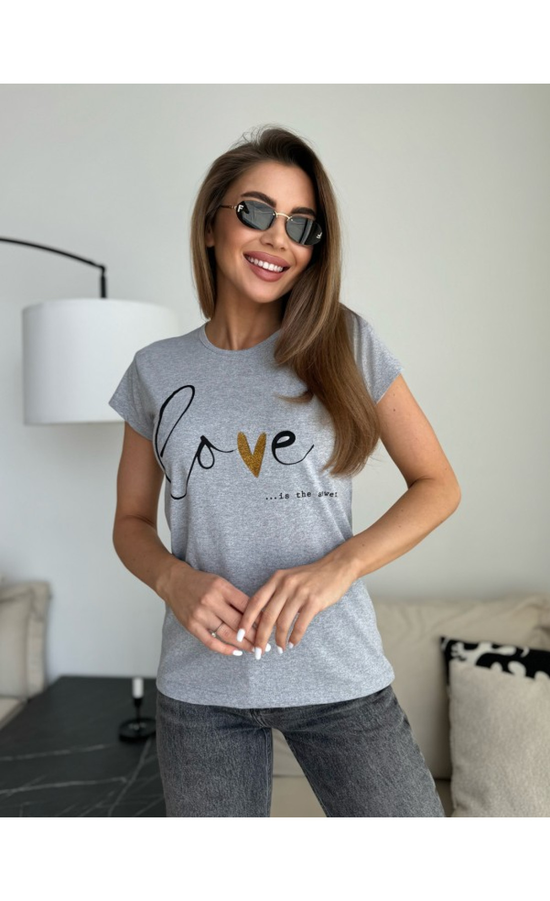 Жіноча футболка Issp