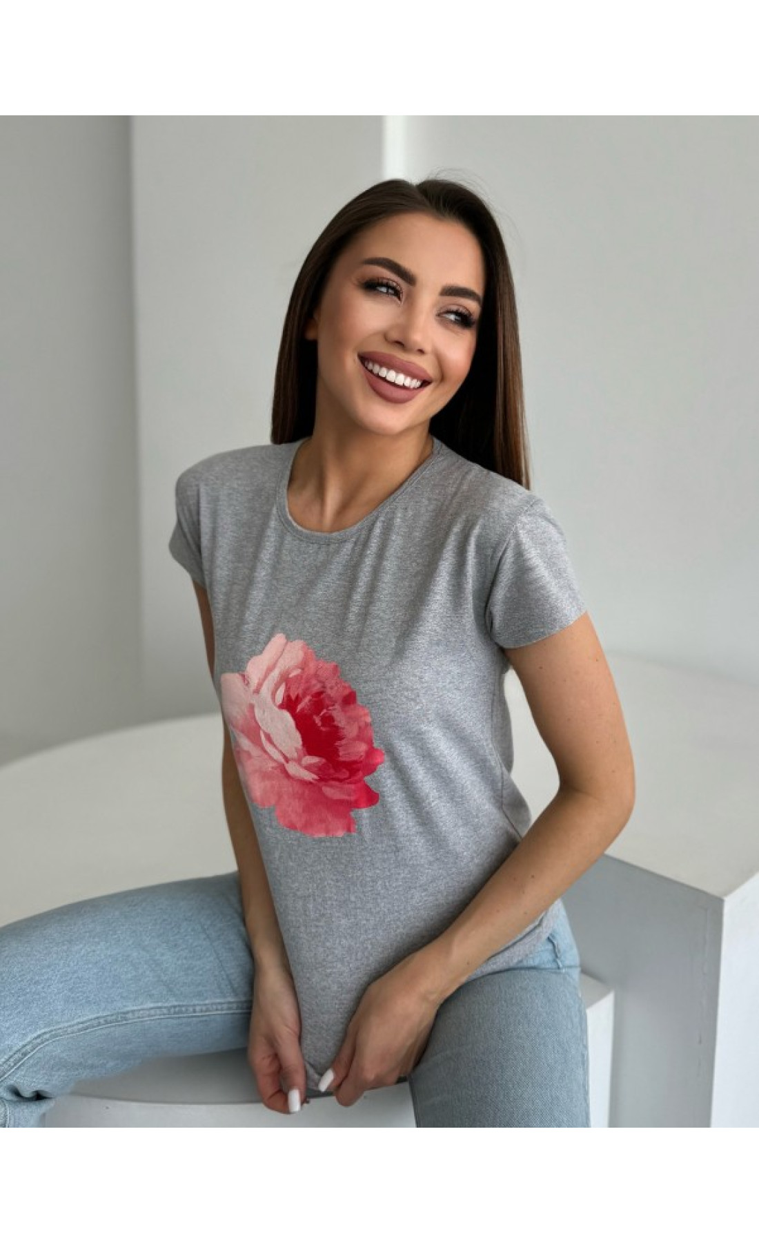 Жіноча футболка Issp