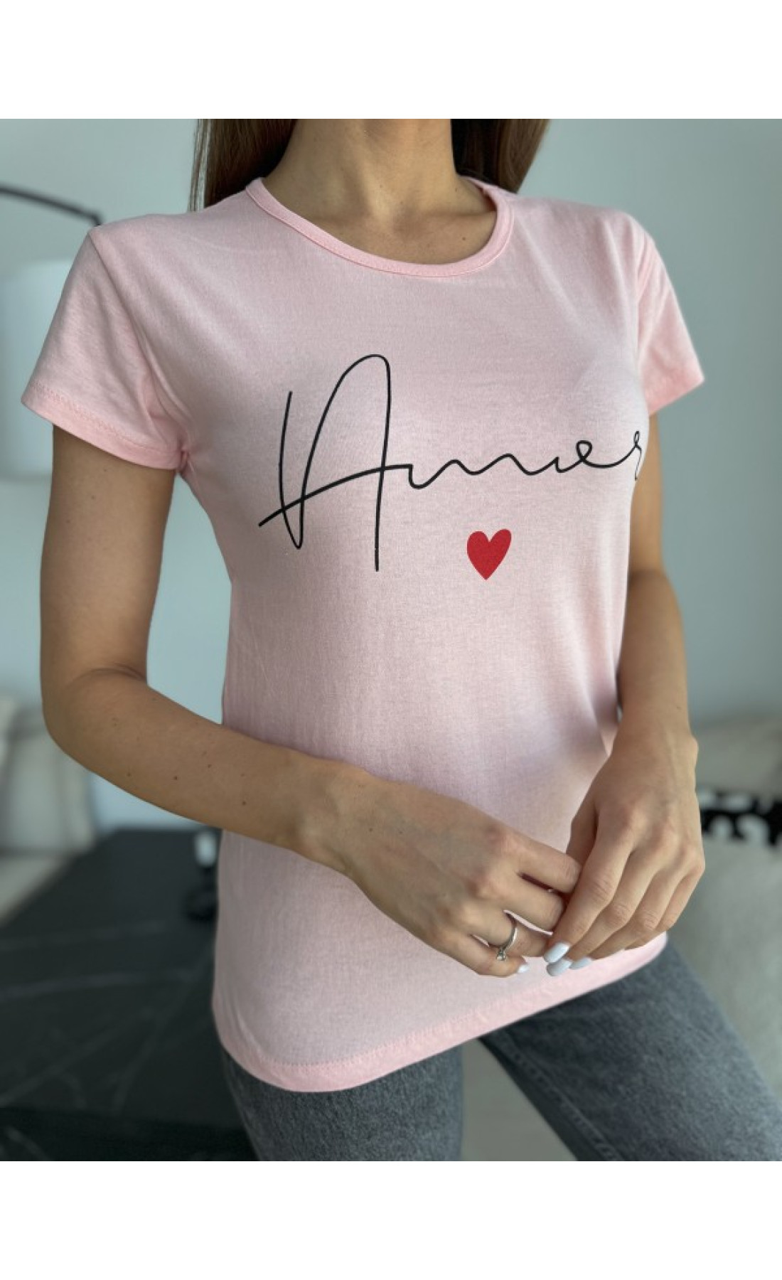 Жіноча футболка Issp