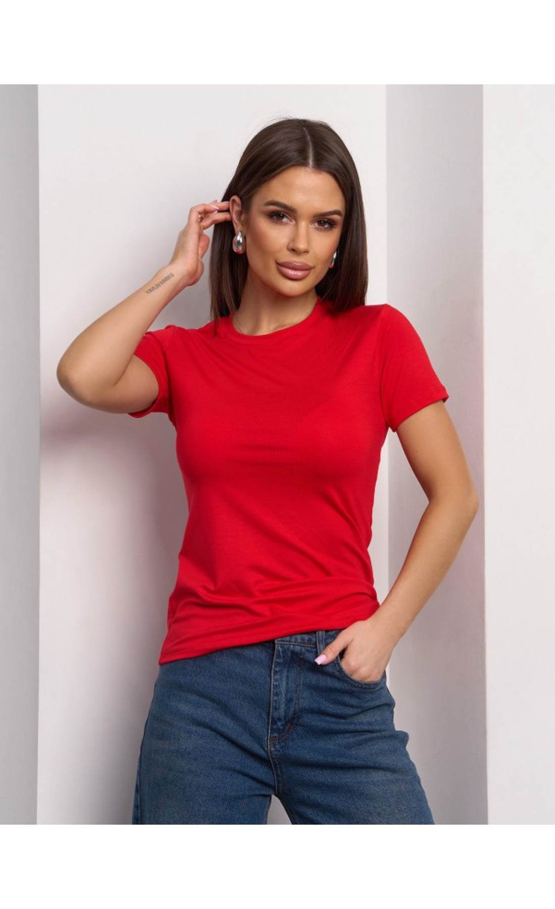 Жіноча футболка Issp