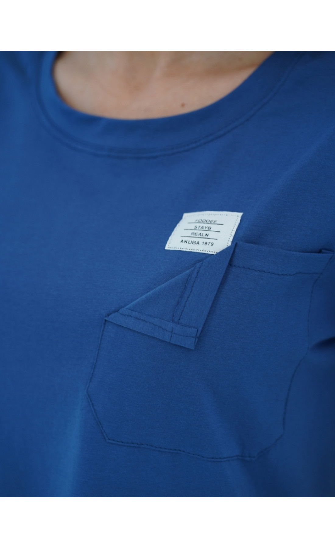 Жіноча футболка Issp