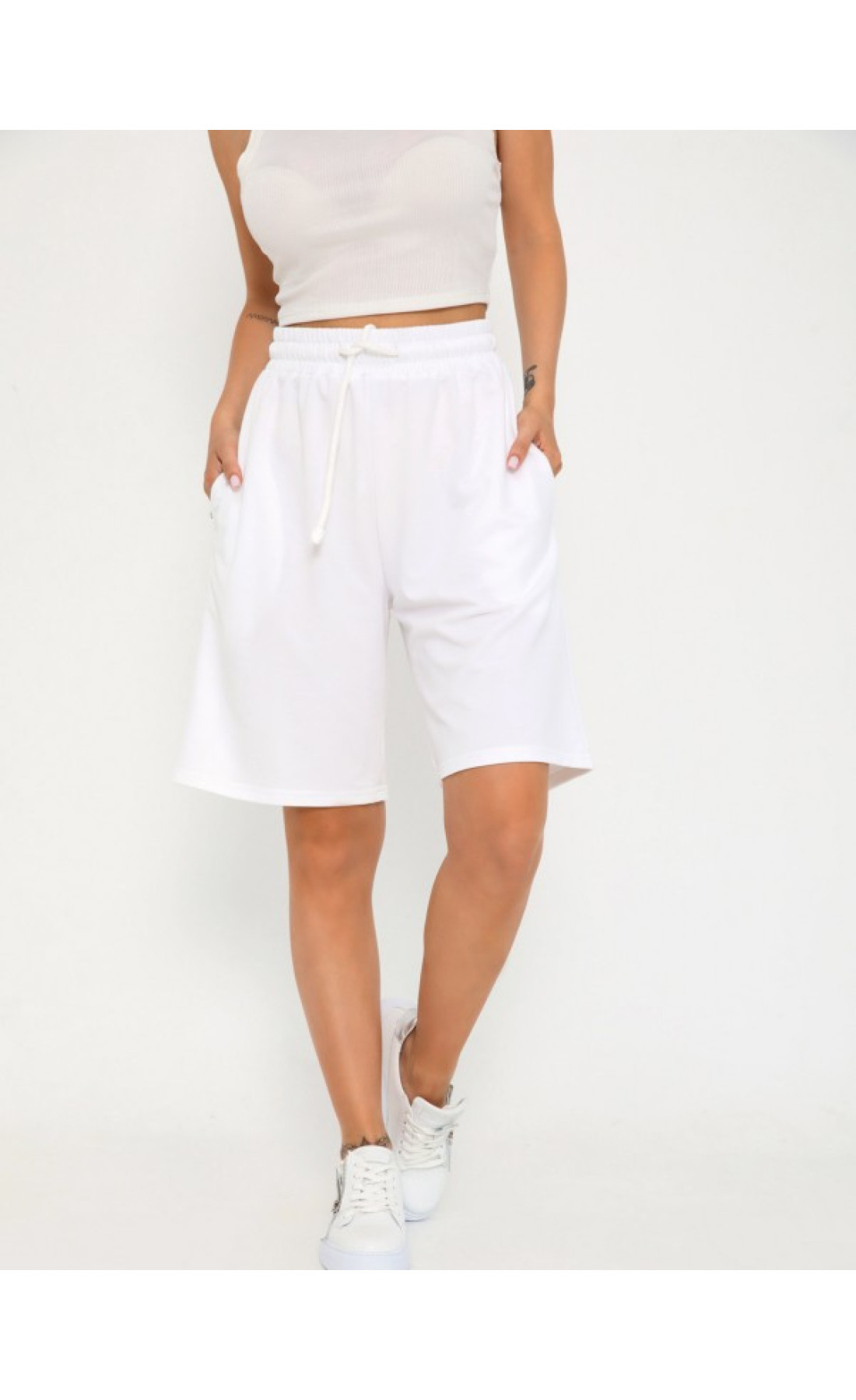 Жіночі шорти Issp