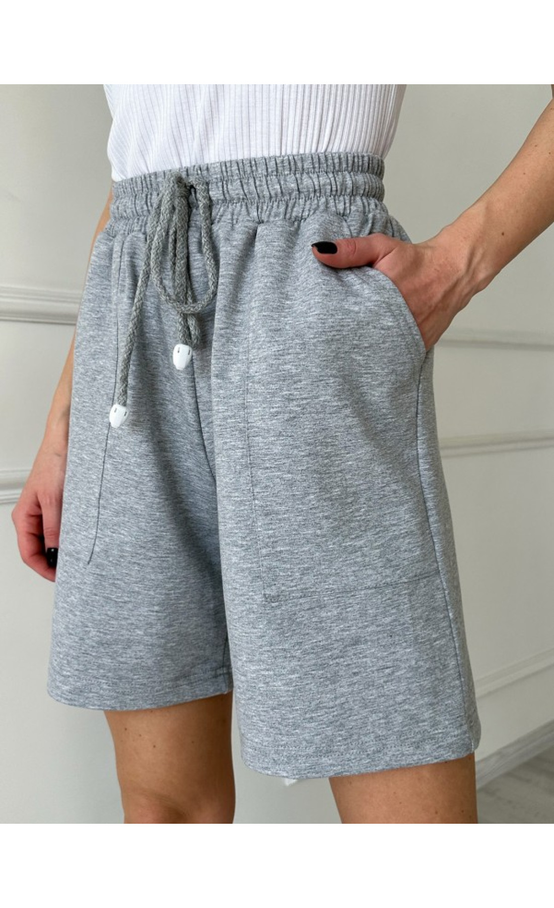 Жіночі шорти Issp