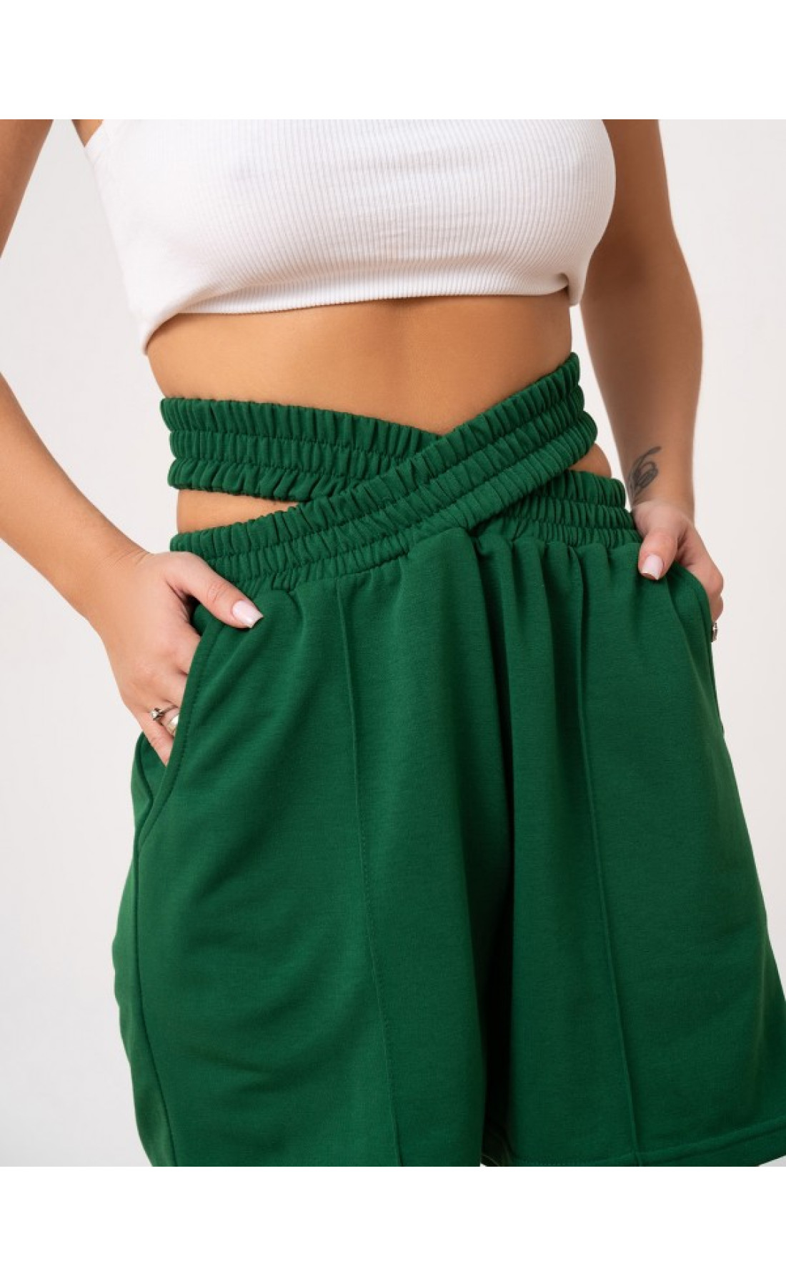 Жіночі шорти Issp