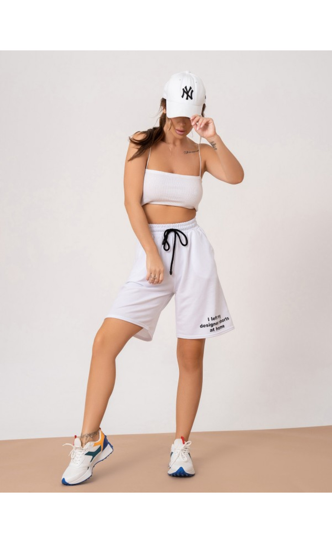 Жіночі шорти Issp