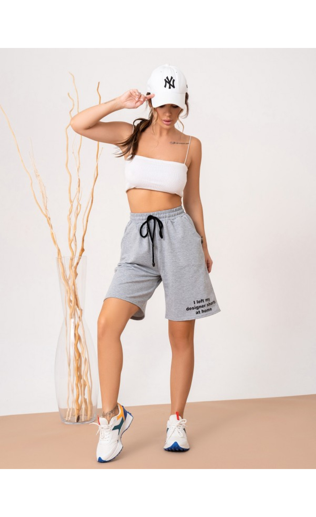 Жіночі шорти Issp