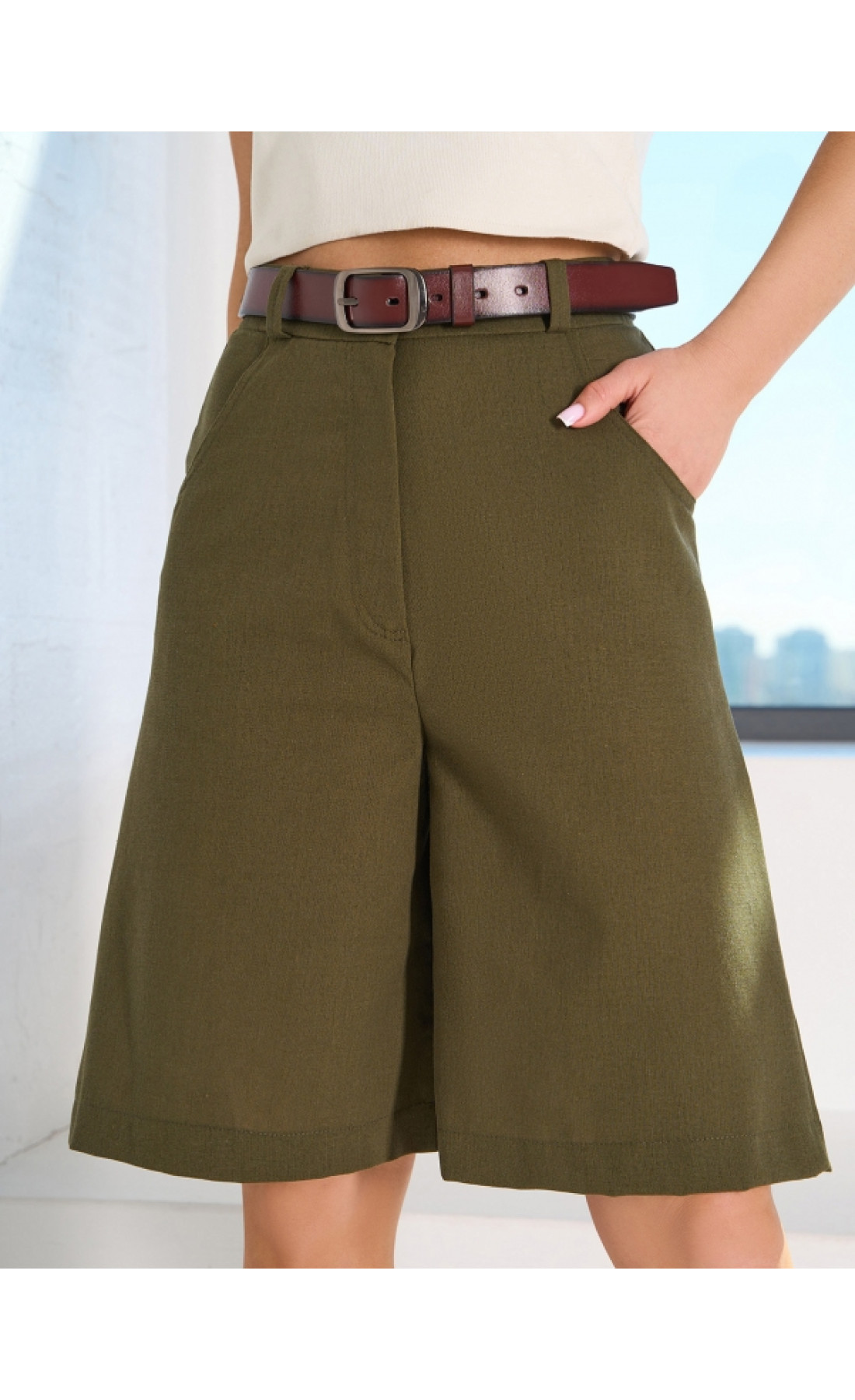 Жіночі шорти Issp