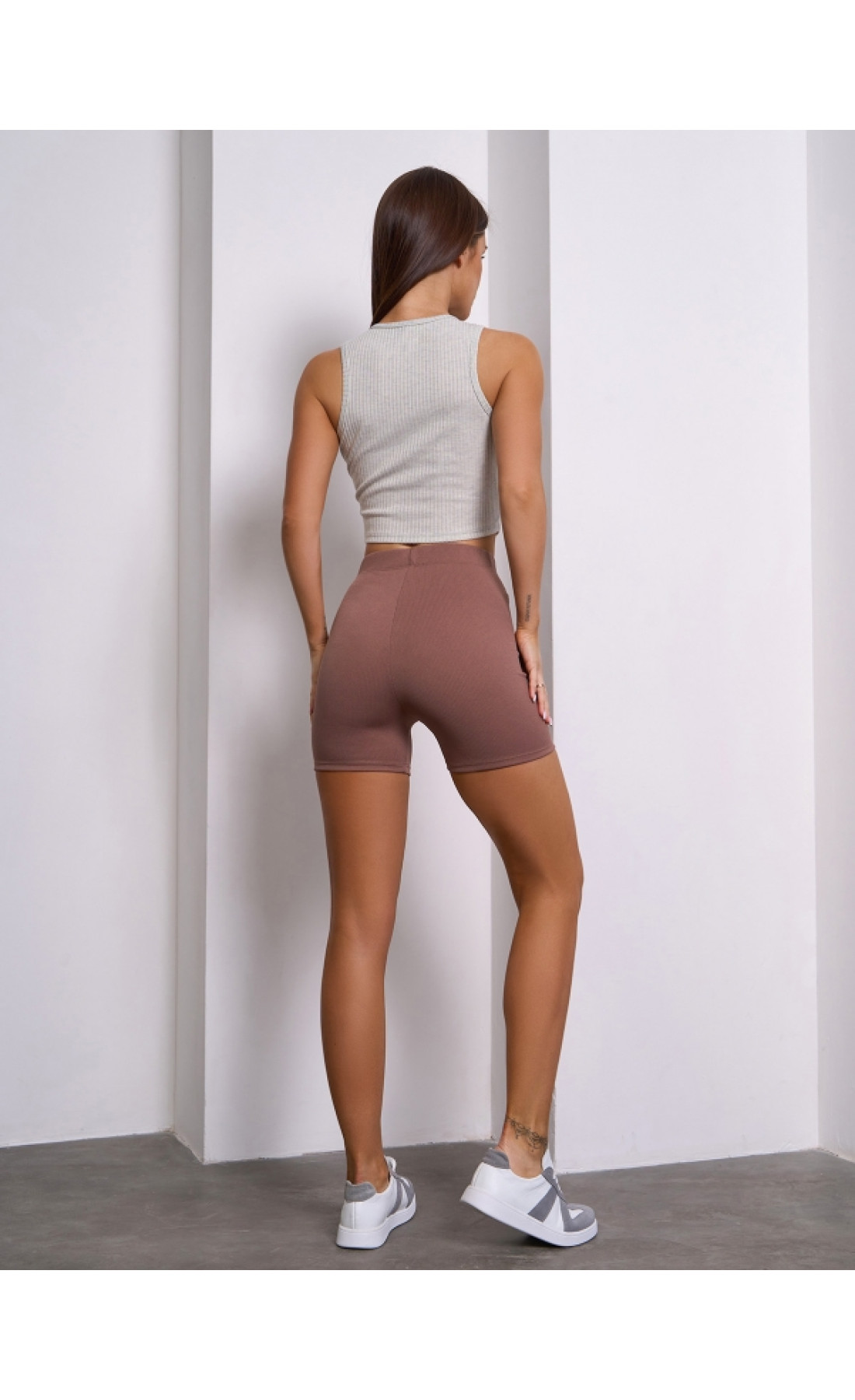 Жіночі шорти Issp