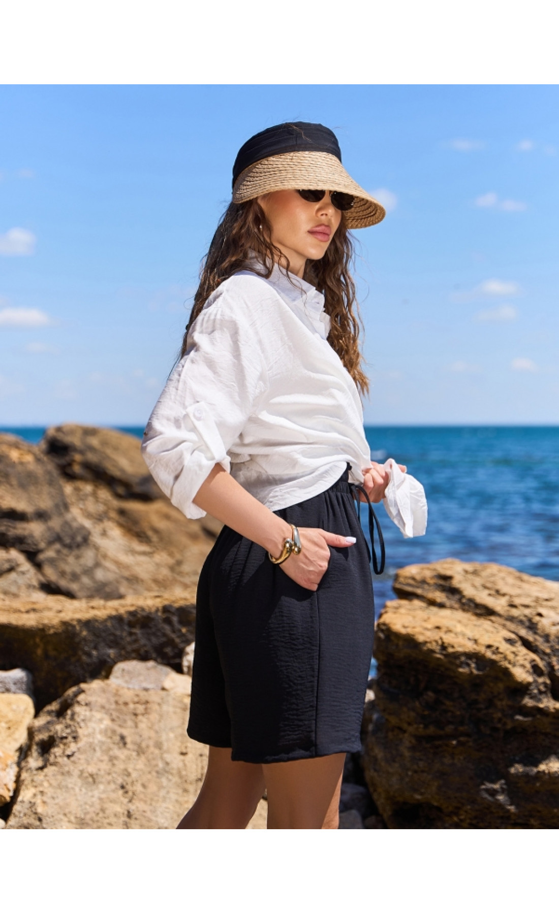 Жіночі шорти Issp