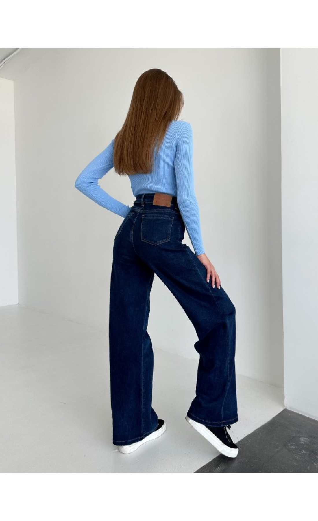 Жіночі джинси Issp