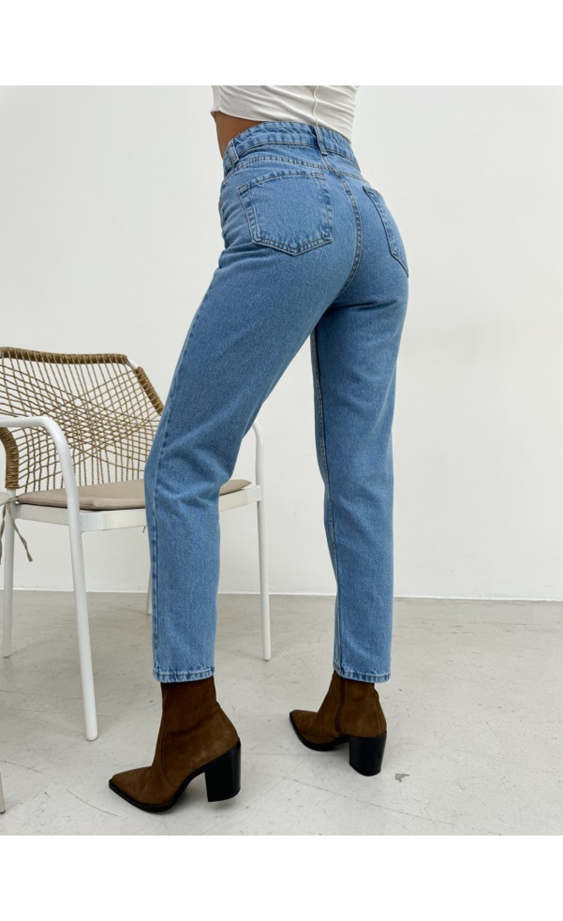 Жіночі джинси Issp