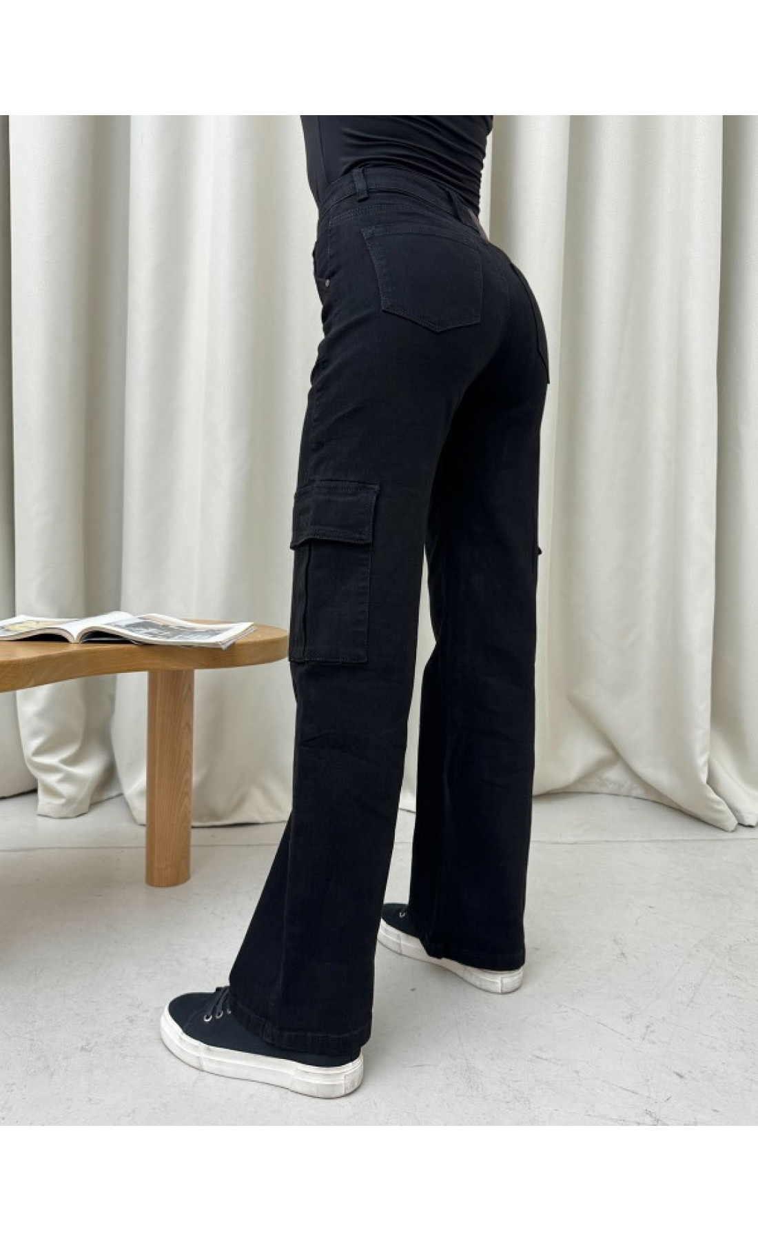 Жіночі джинси Issp