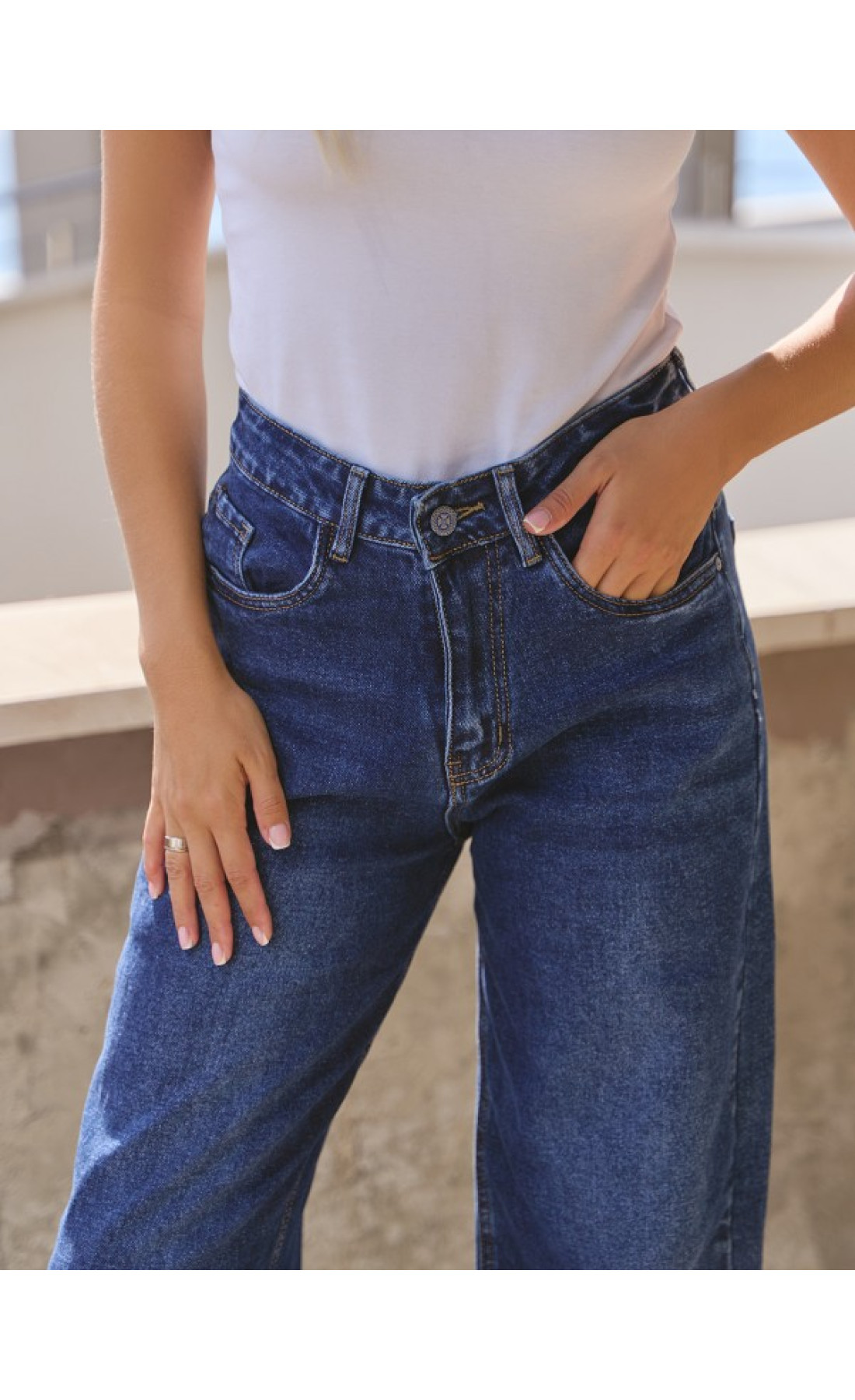 Жіночі джинси Issp