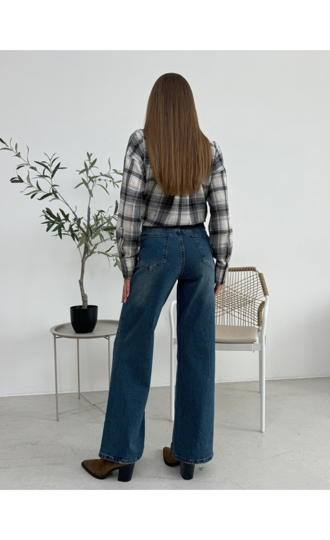 Жіночі джинси Issp