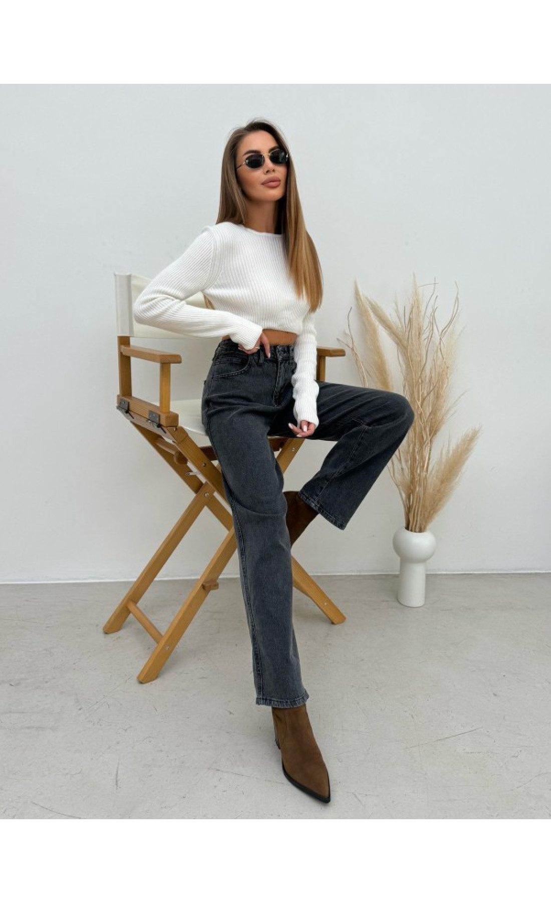 Жіночі джинси Issp