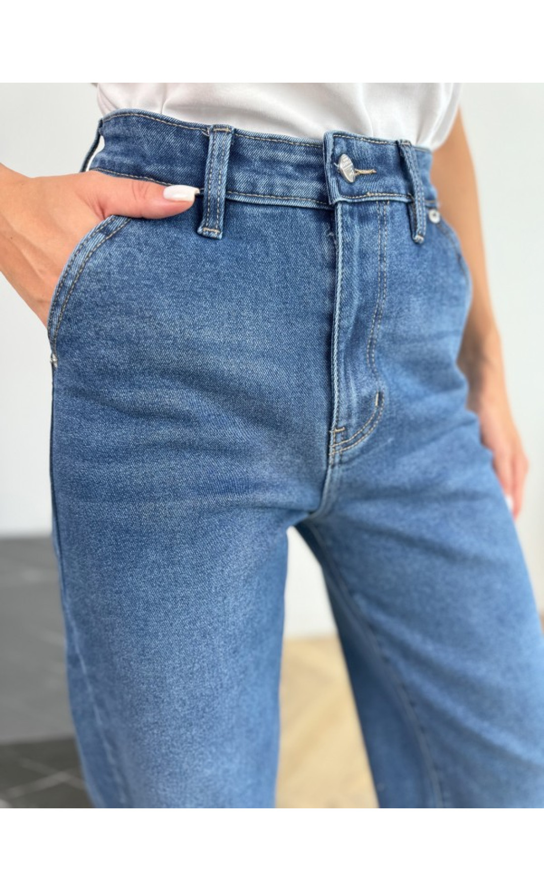 Жіночі джинси Issp