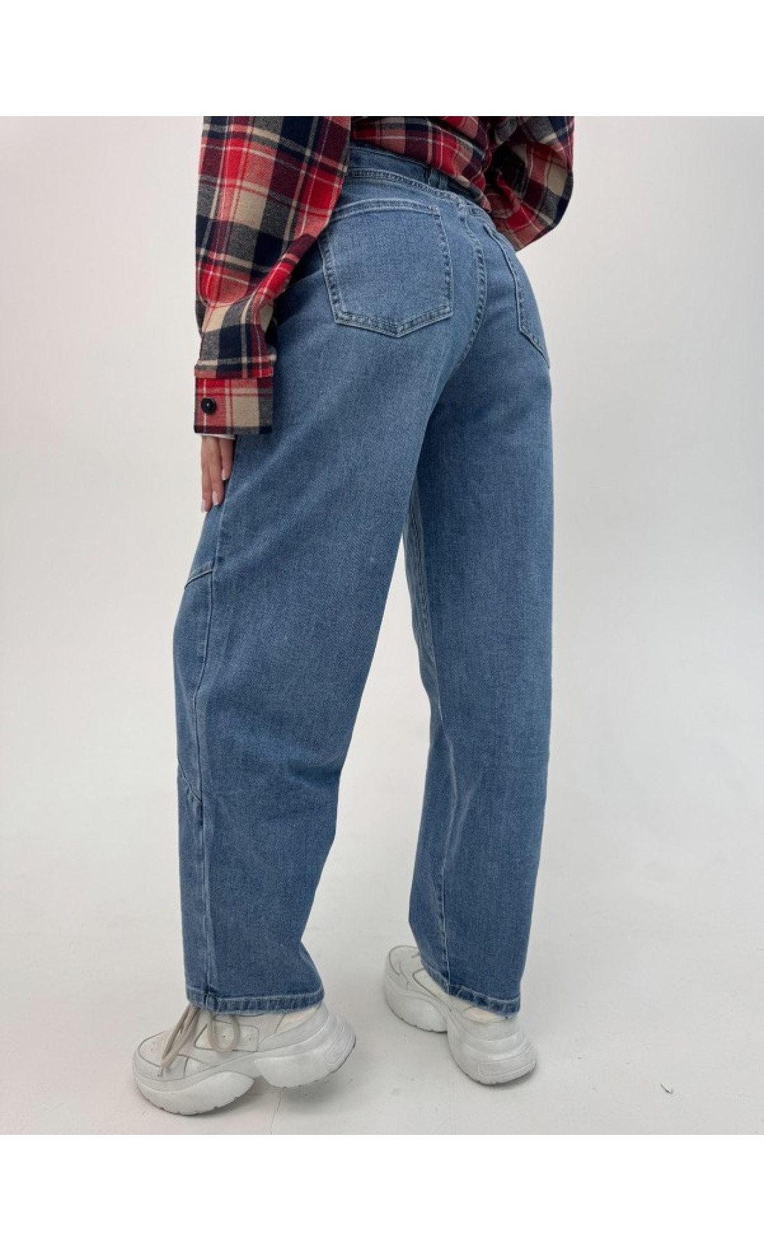 Жіночі джинси Issp