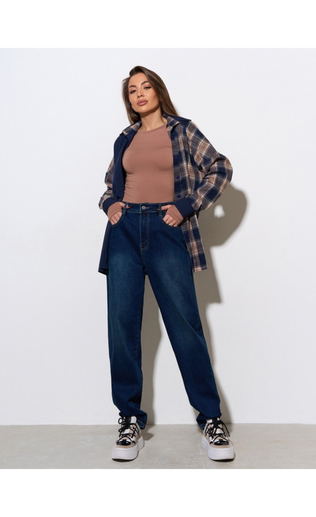 Жіночі джинси Issp