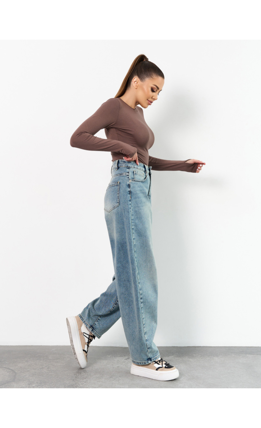 Жіночі джинси Issp