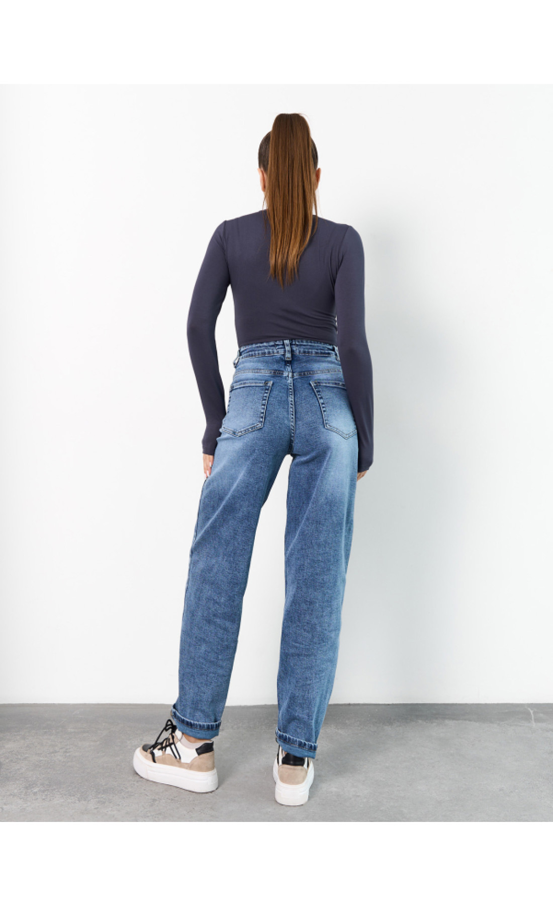 Жіночі джинси Issp