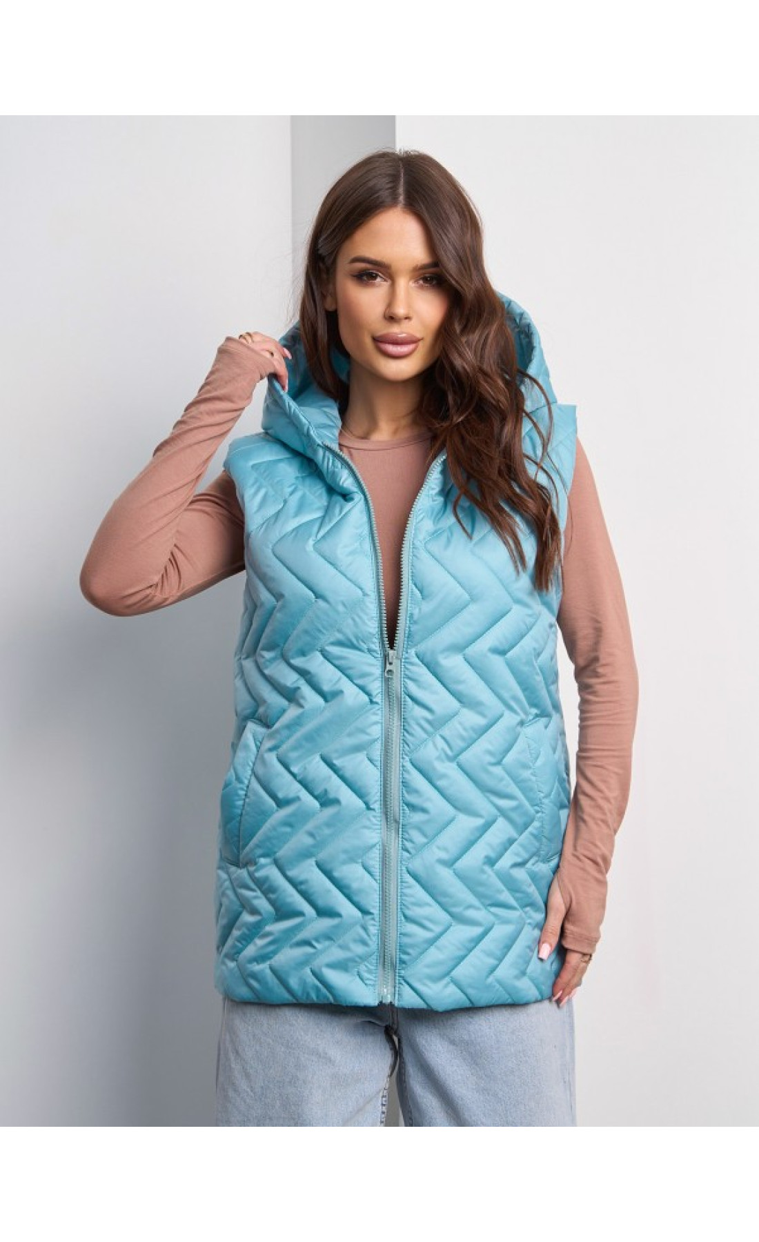 Жіноча жилетка Issp