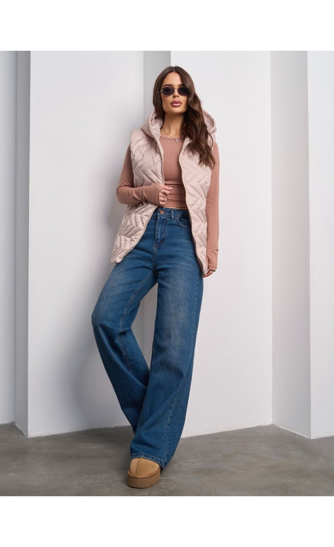 Жіноча жилетка Issp