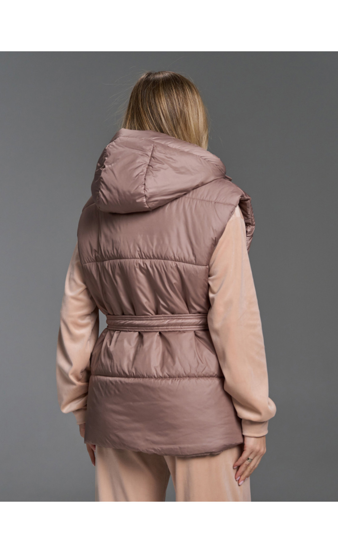 Жіноча жилетка Issp