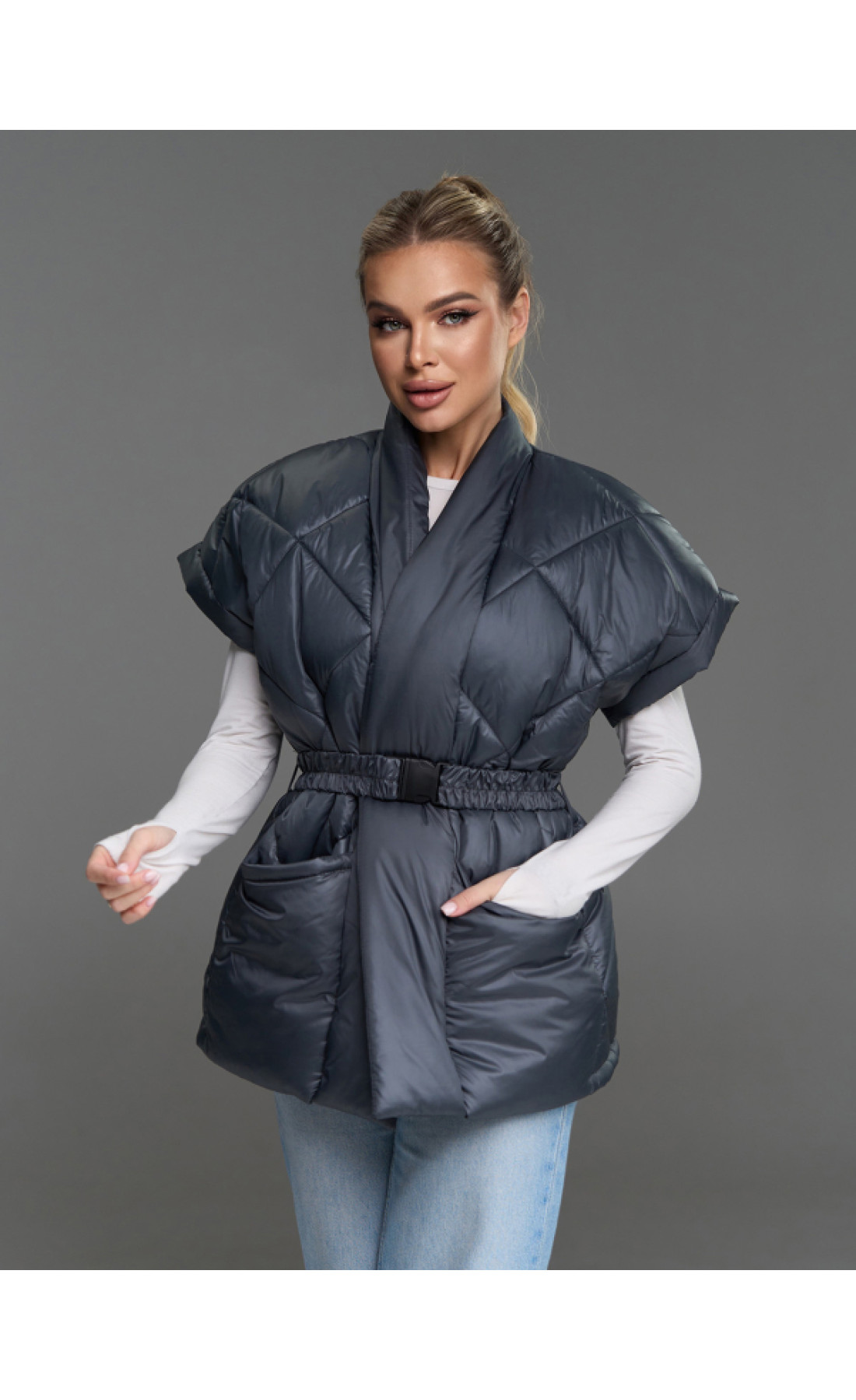 Жіноча жилетка Issp