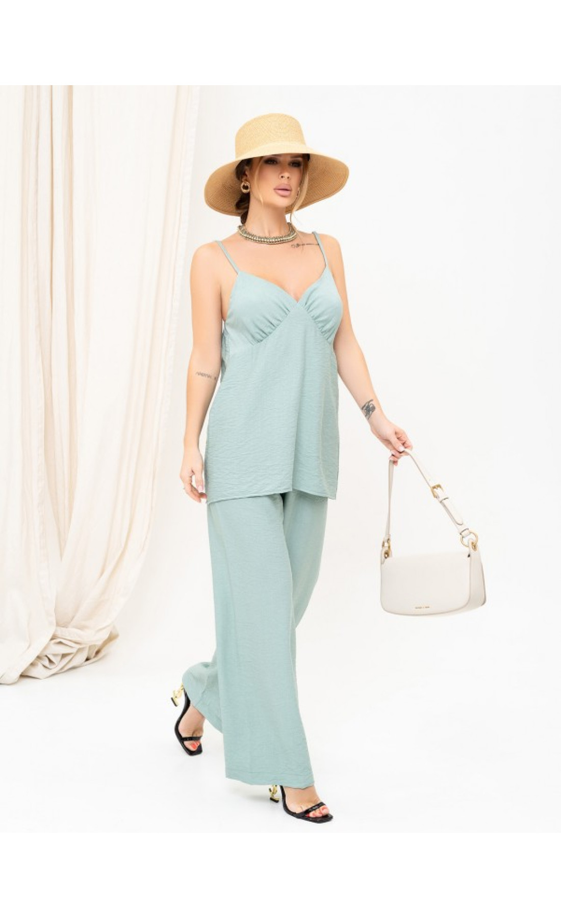 Жіночий костюм Issp