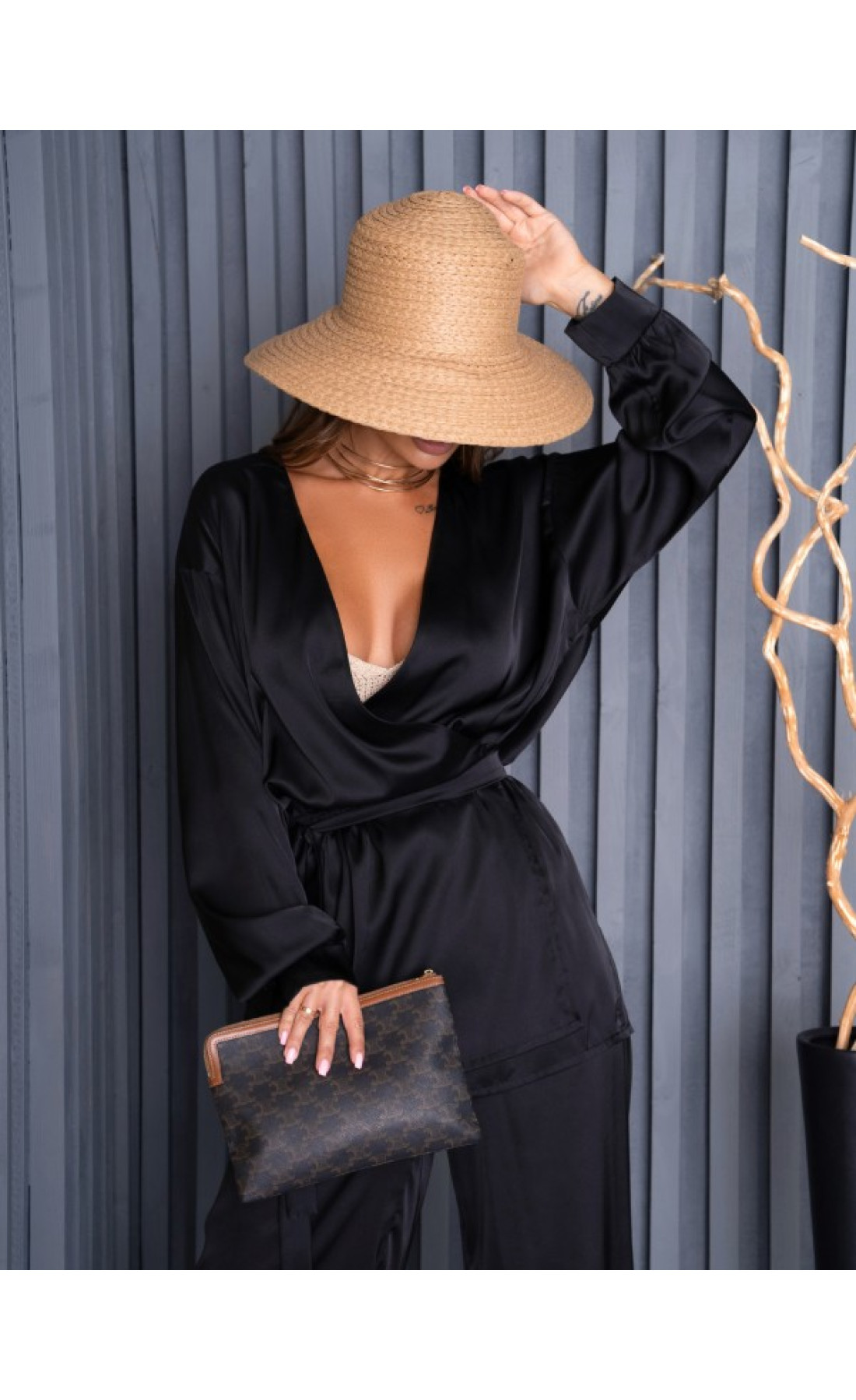 Жіночий костюм Issp