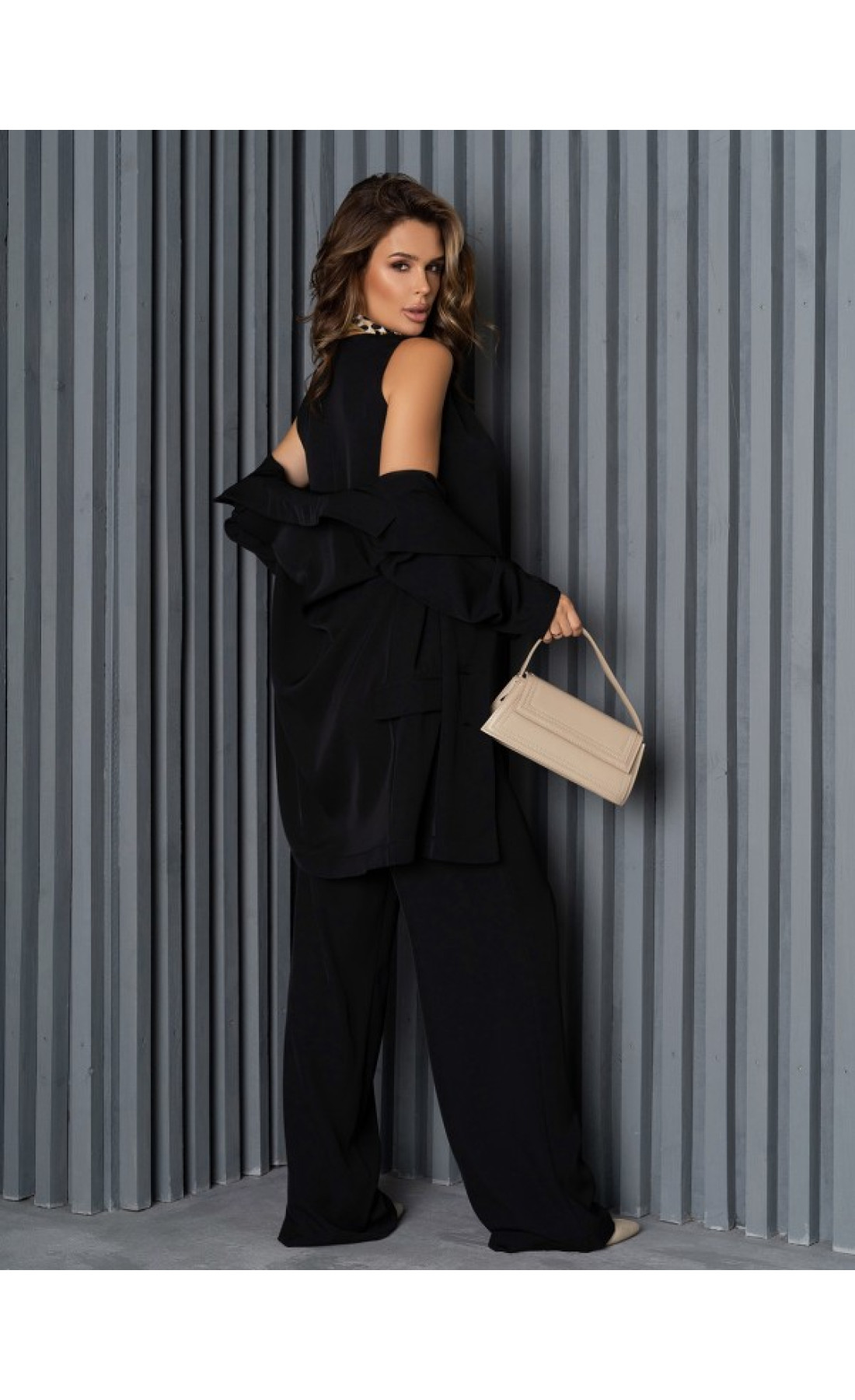 Жіночий костюм Issp